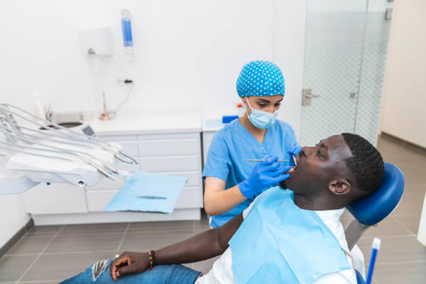 Best Emergency Dental Care for Broken or Chipped Teeth in Riverwoods, IL